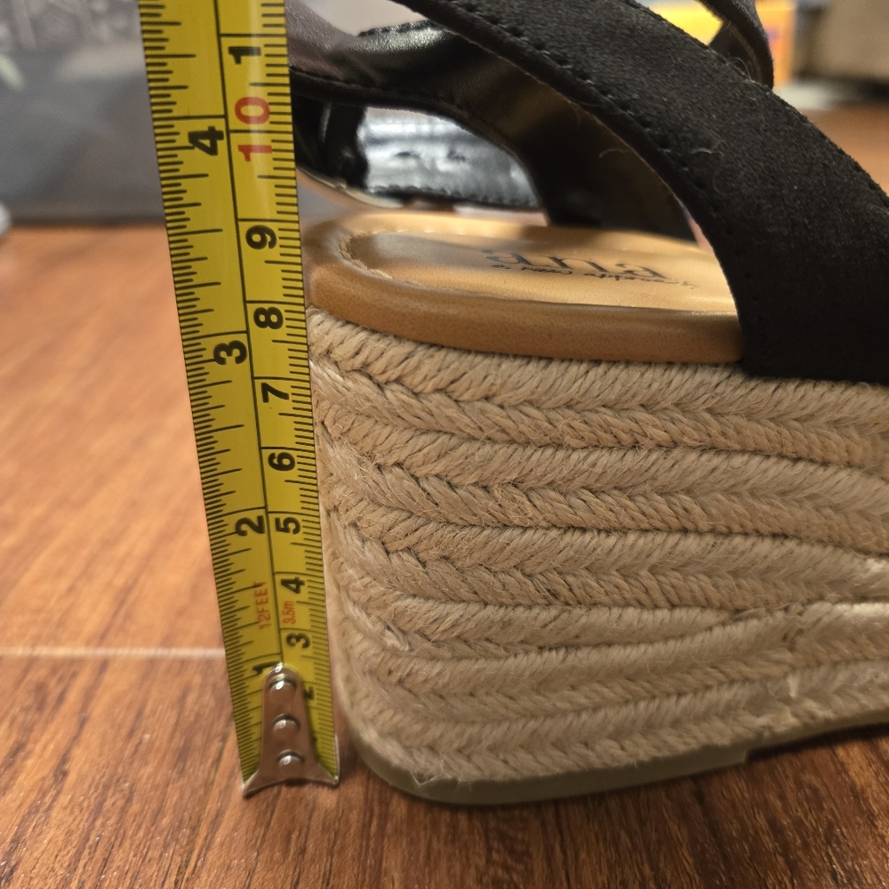 A.n.a Laskie Black 3in Wedge Heel Sandal Size 7.5 Womens - Picture 9 of 9